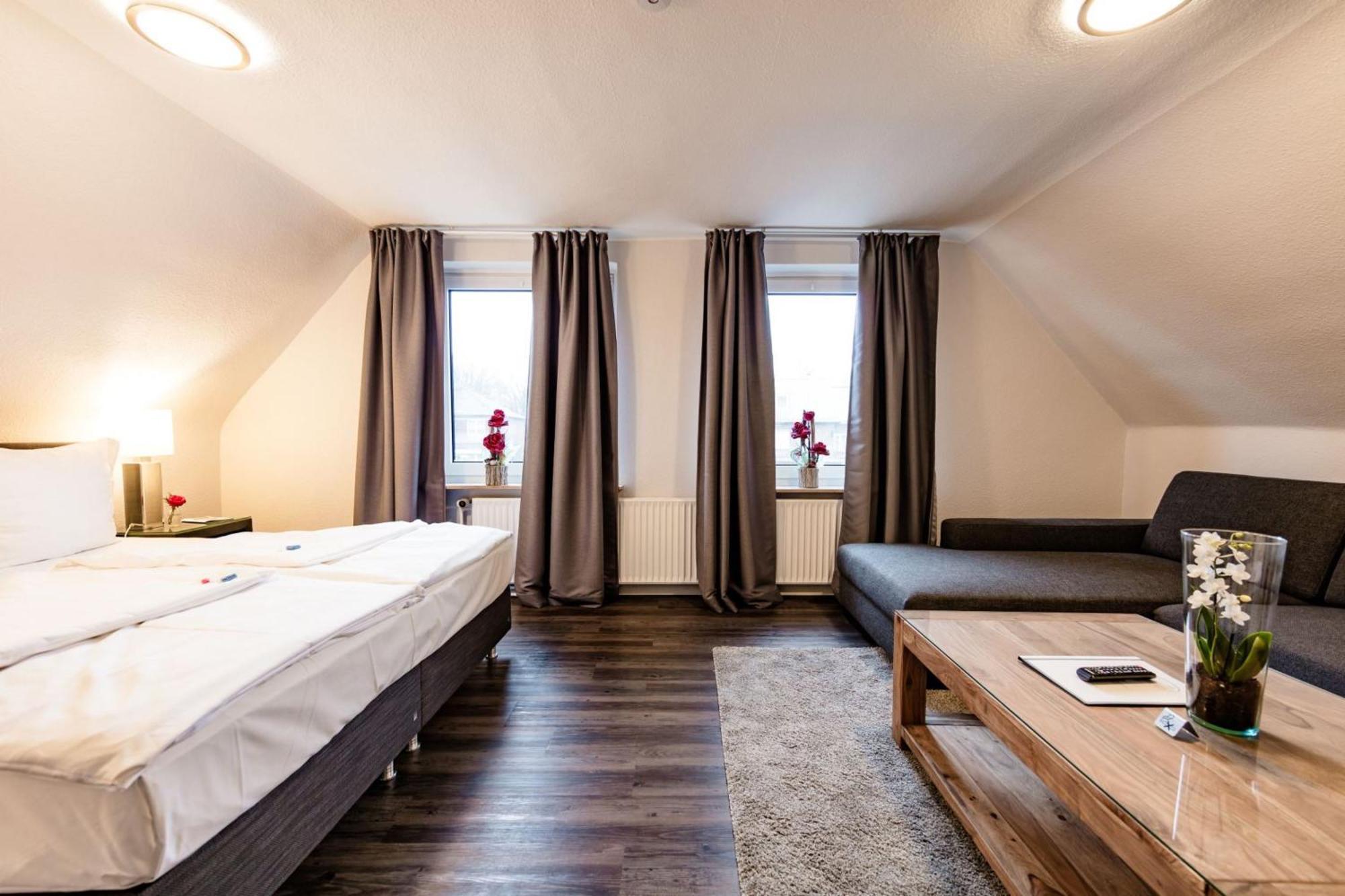 Hotel Zum Zeppelin Hamburg Ruang foto